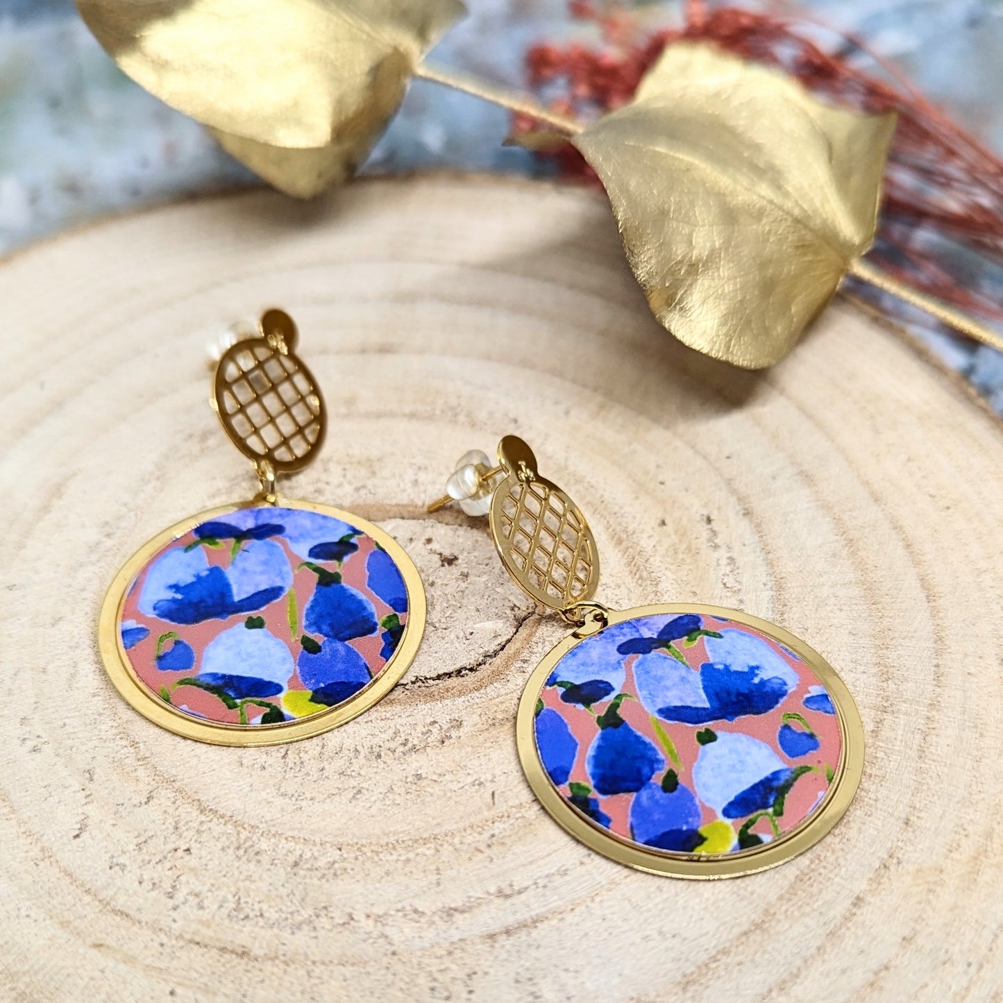 Boucles d'oreilles Hana - Terracotta fleurs bleues